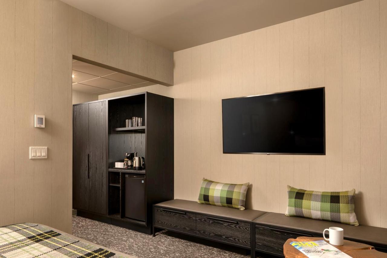 Peaks Hotel And Suites Μπανφ Εξωτερικό φωτογραφία