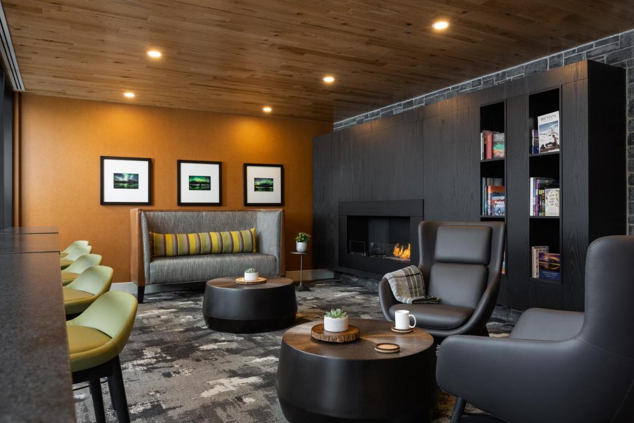 Peaks Hotel And Suites Μπανφ Εξωτερικό φωτογραφία